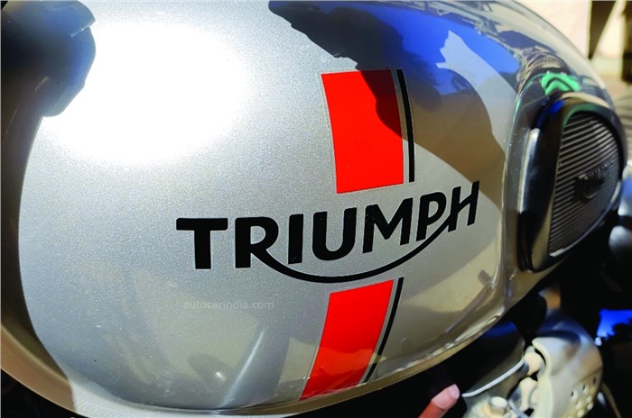 Triumph-Bajaj bike price, to use 400cc engine, power.